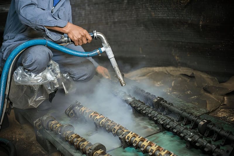 Dry ice blasting cleaning method