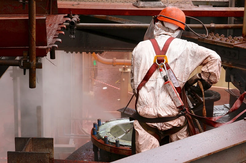 role of hydroblasting in heavy industrial maintenance