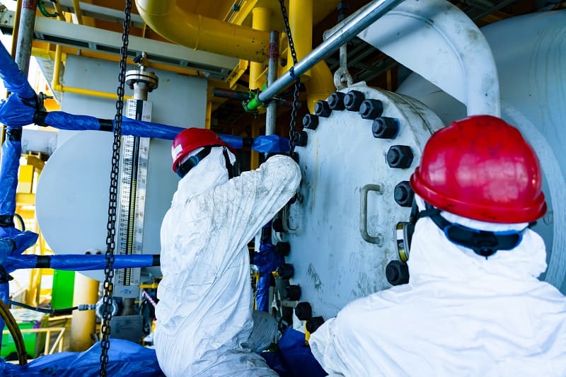 4 Signs Your Facility Needs Emergency Tank Cleaning